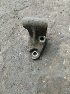 Кронштейн генератора лада 21070 1999