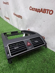 Дефлектор воздуховода VOLKSWAGEN Touran 2011 1T3