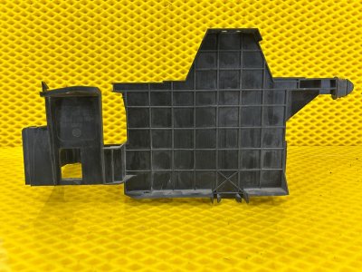 Кронштейн блока предохранителей Volkswagen Touareg 2003 7L6