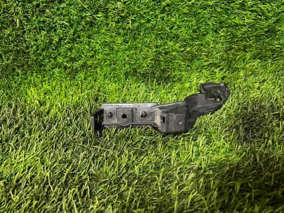 Кронштейн бампера AUDI A4 2011 B8