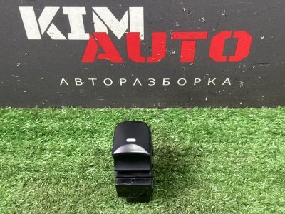 Кнопка стеклоподъемника Hyundai i30 GD