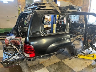 Четверть кузова Lexus Lx 470 2005 J100