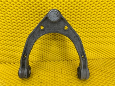 Рычаг передний верхний Volkswagen Touareg 2003 7L6