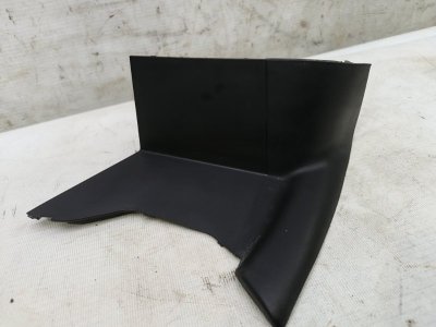 Накладка фонаря Audi Q8 2021