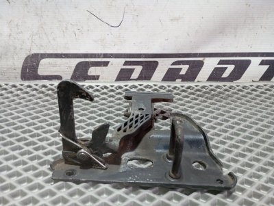 Петля капота Audi A6 ALLROAD 2010 C6