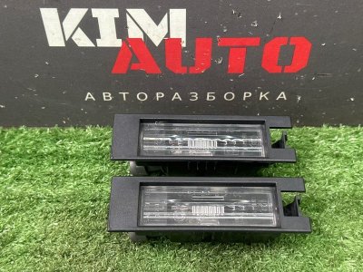 Плафон подсветки номера Opel Astra J