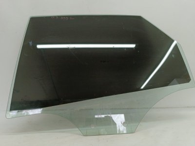 Стекло двери Audi Q3 2011-2018