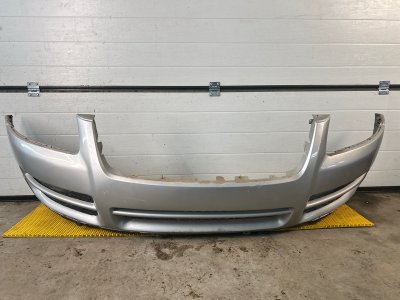 Бампер передний Volkswagen Touareg 2003 7L6