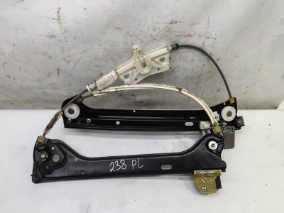 Стеклоподъемник электрический Mercedes CLA - Class 2015 CLA 180