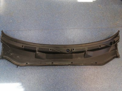 Решетка под лобовое стекло Fiat Albea