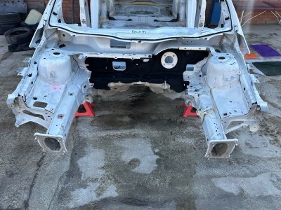 Передняя часть кузова Лонжероны Ford Focus 3 HB 2012 CB8
