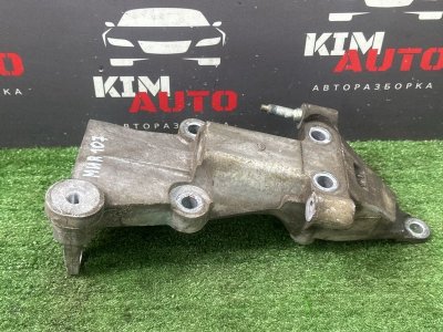 Кронштейн опоры двигателя Nissan Murano 2008 Z51