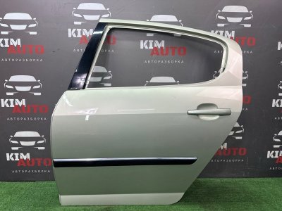 Дверь Peugeot 407