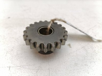 Шестерня заднего хода Volkswagen Golf 4