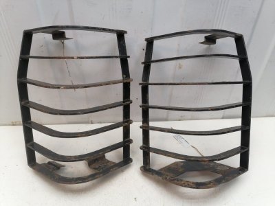 Накладка фонаря Mitsubishi Pajero II