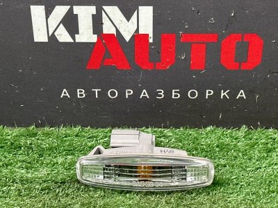 Повторитель поворота в крыло Nissan Murano 2008 Z51