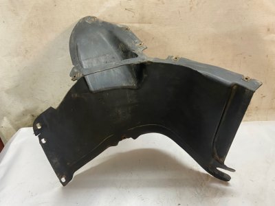 Подкрылок Volkswagen Golf 2003-2010 1K1