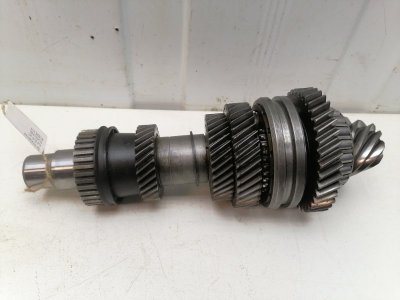 Вал кпп вторичный Audi 80 B3