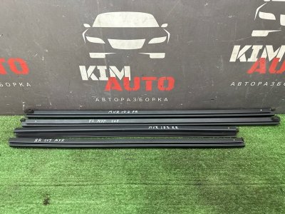 Уплотнитель стекла(бархотка) внутренний Nissan Murano 2008 Z51