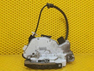 Замок двери Skoda Superb 2012 3T4