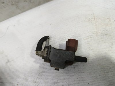 Клапан вакуумный Toyota Camry 2002 XV30