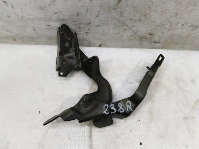 Петля капота Mercedes CLA - Class 2015 CLA 180