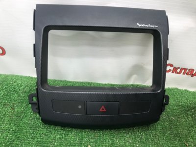Рамка магнитолы MITSUBISHI OUTLANDER 2010 CW5W