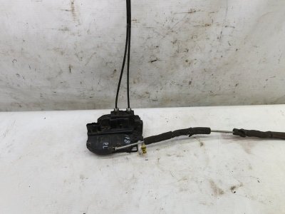 Замок двери Nissan Tiida 2007