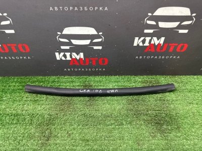 Уплотнитель капота Kia Cerato 2 2010 TD