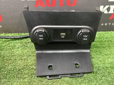 Накладка центральной консоли Hyundai Solaris 2 2021 HCR