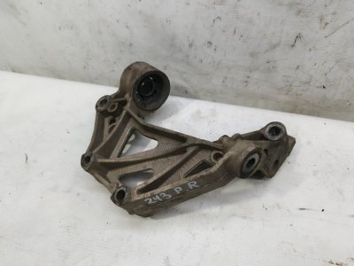 Крепление рычага подвески Skoda Fabia 2008