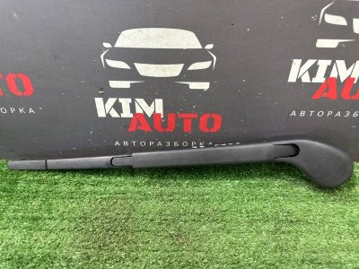 Поводок дворника заднего Ford Focus 3 HB 2012 CB8