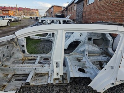 Стойка крыши (банан) Kia Sportage 3 2014 SL