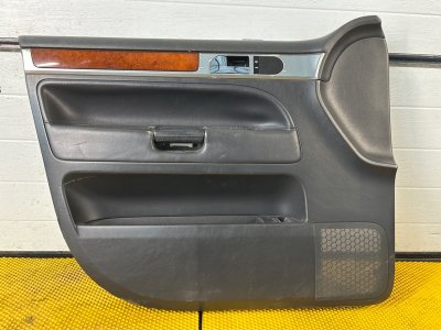 Обшивка передней левой двери (карта) Volkswagen Touareg 2003 7L6