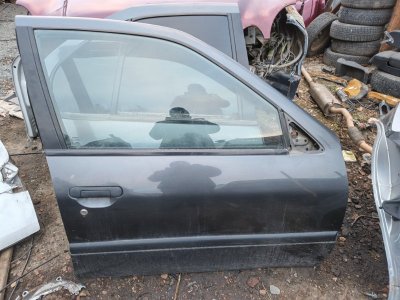 Дверь Nissan Primera 1990