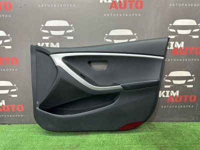 Обшивка двери Hyundai i30 GD