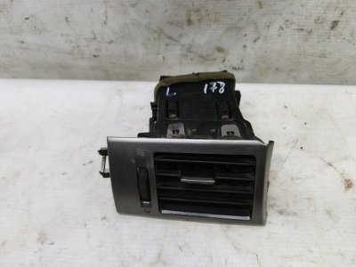 Дефлектор воздушный Nissan Tiida 2007