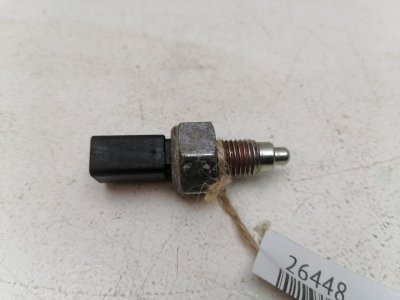 Датчик заднего хода Volkswagen Golf 4