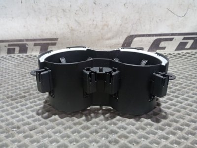 Подстаканник Audi A4 2016 B9