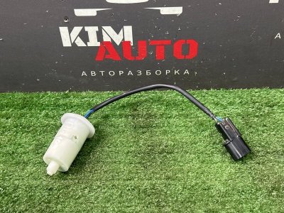 Датчик уровня бачка омывателя Kia Rio X-Line 2020
