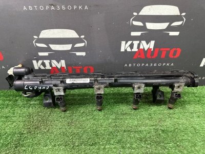 Топливная рейка с форсунками Ford Focus 3 HB 2012 CB8