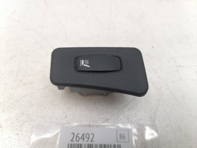 Кнопка обогрева сидений Lada Largus