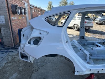 Крыло (четверть) Ford Focus 3 HB 2012 CB8