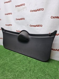 Обшивка двери багажника NISSAN March 2009 BNK12