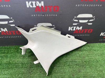 Накладка стойки кузова Ford Focus 3 HB 2012 CB8