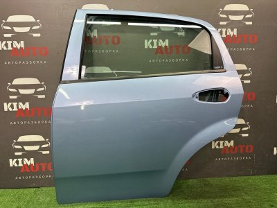 Дверь Fiat Punto