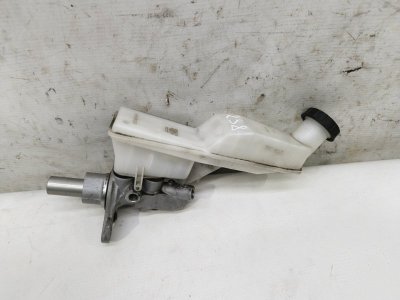 Главный тормозной цилиндр Mercedes CLA - Class 2015 CLA 180