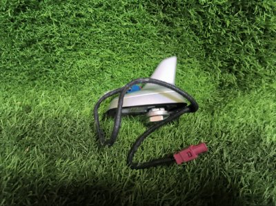 Антенна AUDI A6 C6 2006 4F2