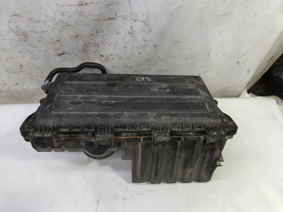 Корпус воздушного фильтра Skoda Fabia 2008