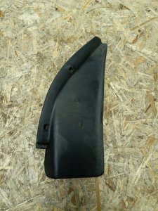 Брызговик Mercedes W126 1980